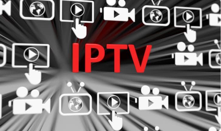 Equipe Teste IPTV analisando serviços de streaming